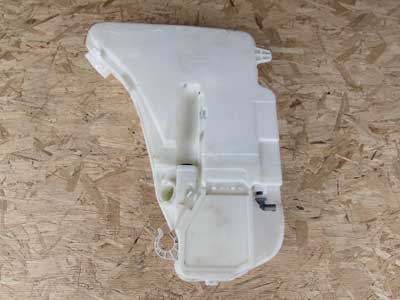 BMW Windshield Washer Fluid Tank Reservoir Container 61667269667 F01 F10 F12 5, 6, 7 Series4
